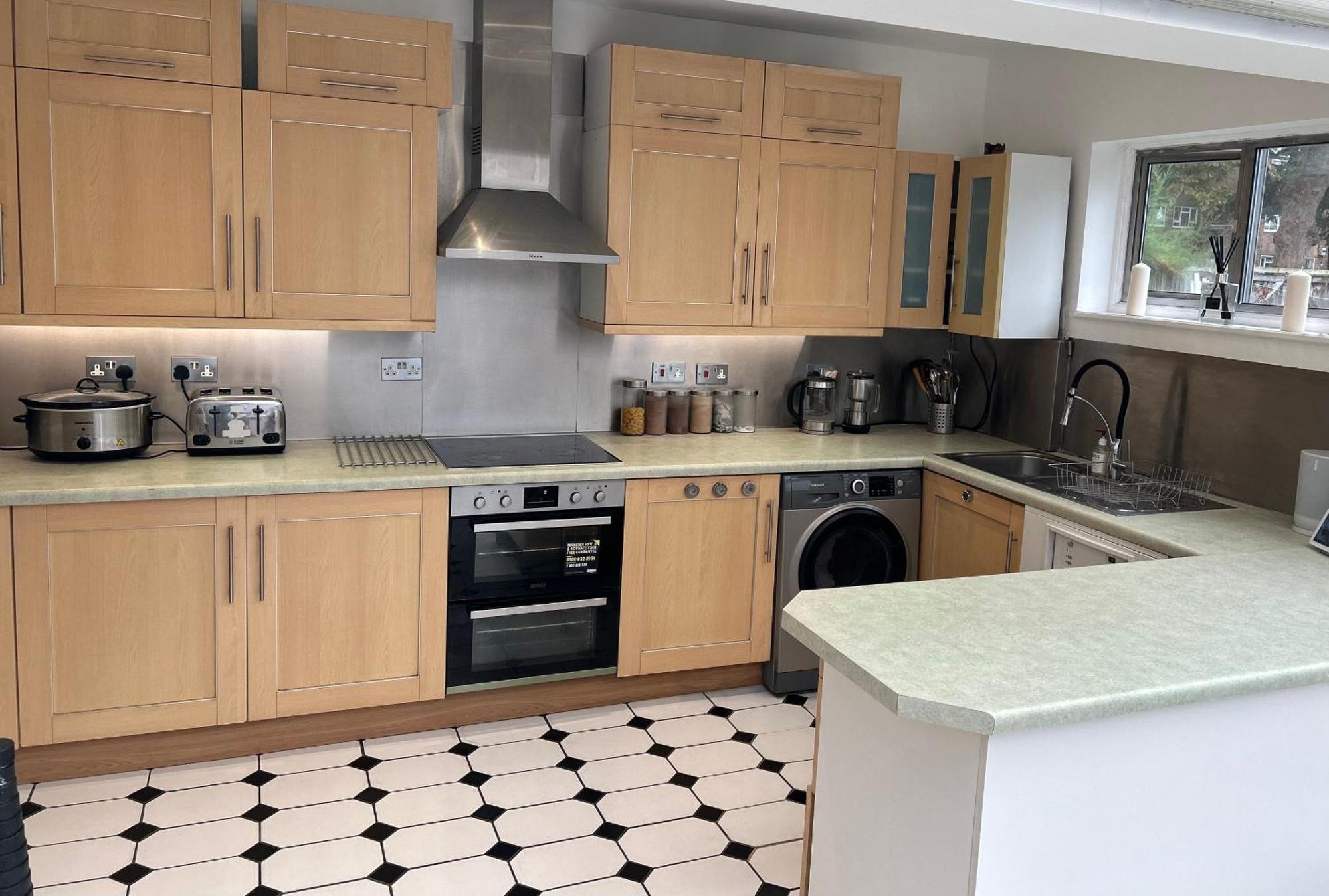 Wandsworth, South London Deluxe King Room 4 Экстерьер фото
