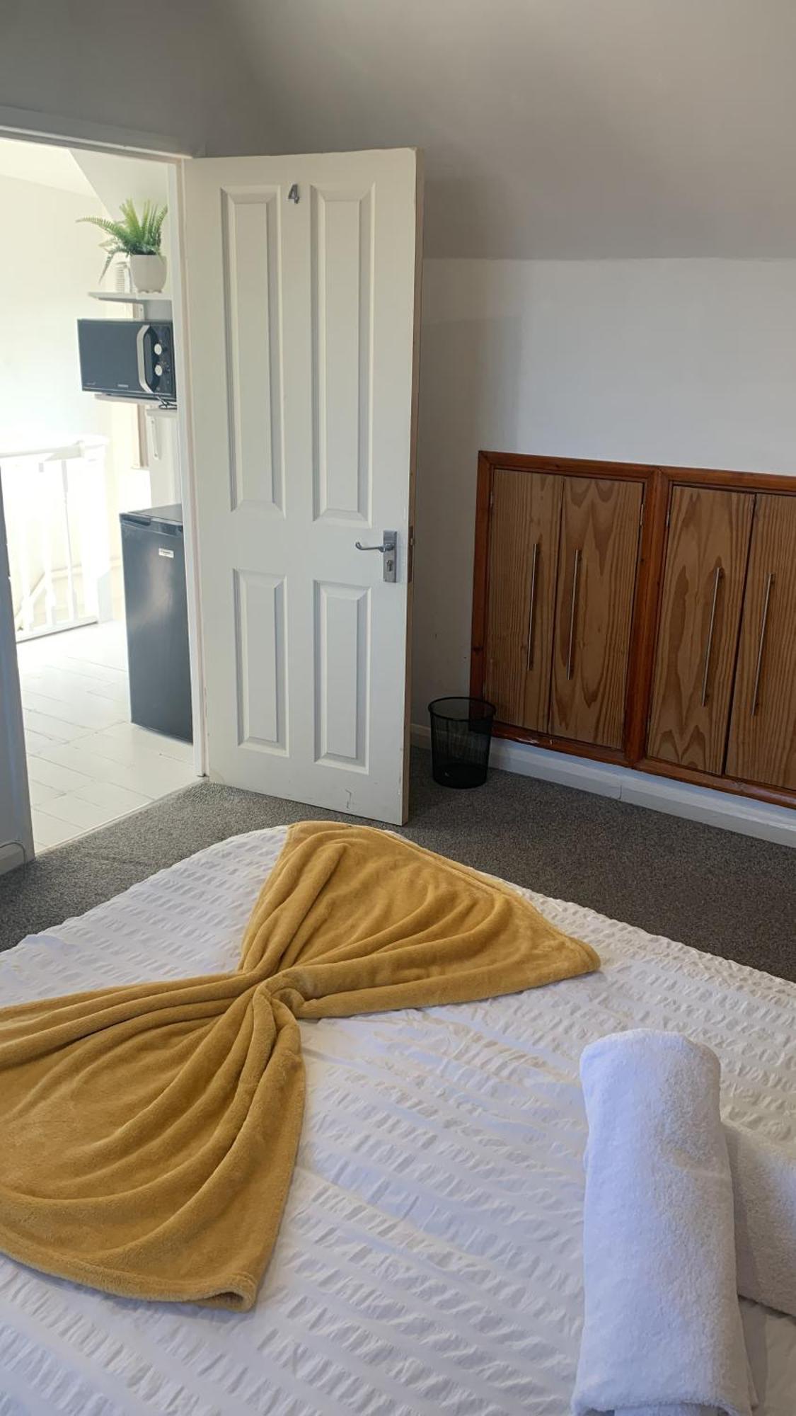 Wandsworth, South London Deluxe King Room 4 Экстерьер фото